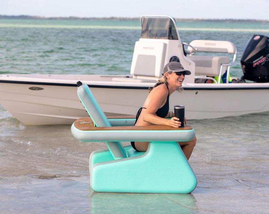 Inflatable Adirondack Chair - Boteboard Aerorondak beach chair