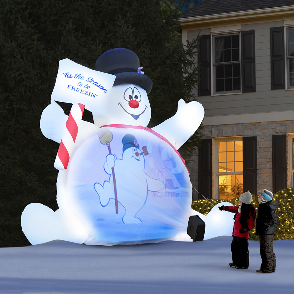 Giant Inflatable Frosty The Snowman Plays Movies On His Belly - Frosty movie projection screen