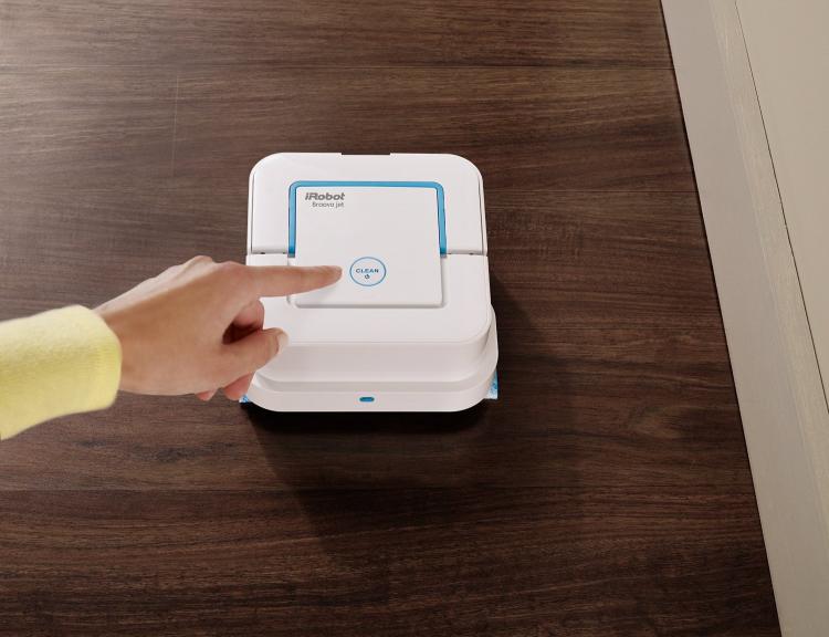 iRobot Braava Jet 240 Review - Roomba That Sweeps and Mops Your Hard Floor - Mopping Robot - Sweeping Robot