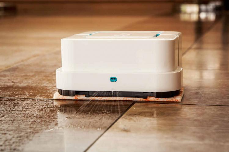 iRobot Braava Jet 240 Review - Roomba That Sweeps and Mops Your Hard Floor - Mopping Robot - Sweeping Robot