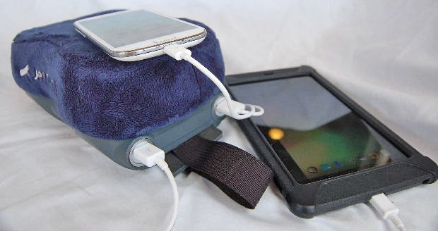 JetComfy - Multi-function travel pillow - Charges Your Phone
