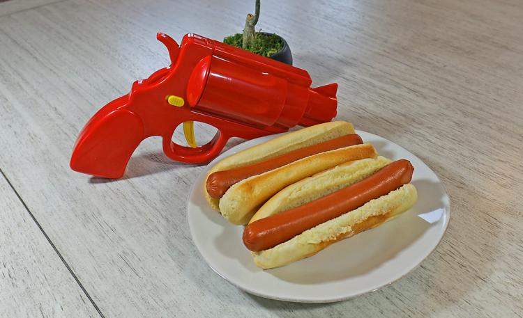 Condiment Gun - Gun shaped ketchup and mustard dispenser