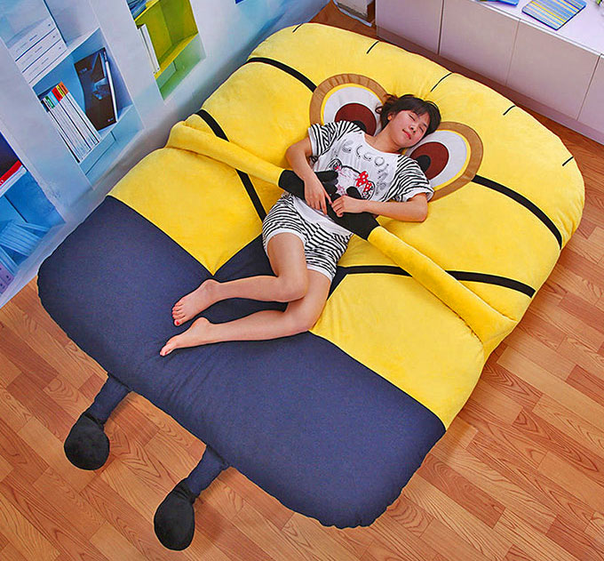 Hugging despicable me minion bed mattress