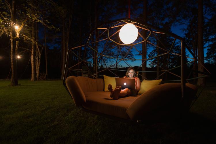 Kodama Zomes - Giant Hanging Hammock Lounger That Hangs From Tree