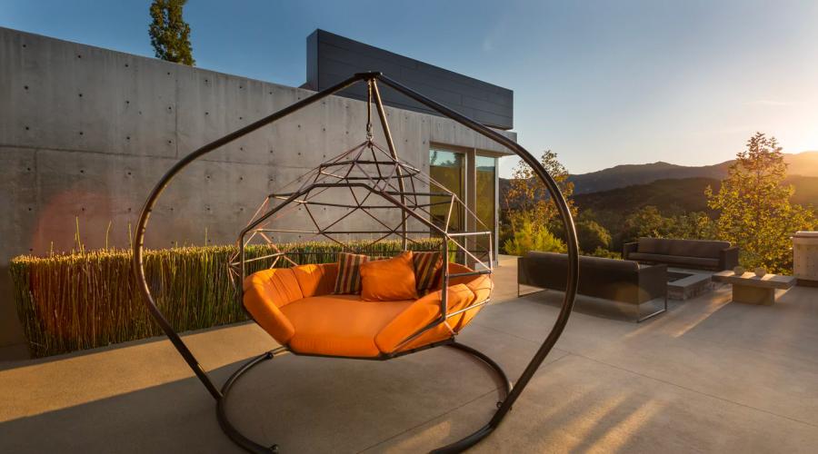 Kodama Zomes - Giant Hanging Hammock Lounger That Hangs From Tree