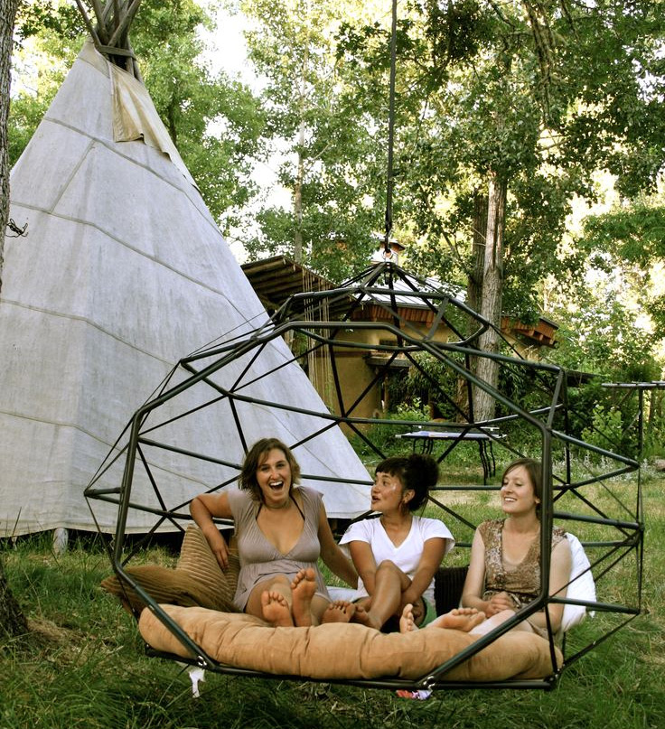 Kodama Zomes - Giant Hanging Hammock Lounger That Hangs From Tree