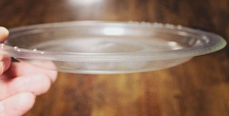 Kuplok Plate Is a Plate With A Cup Holder