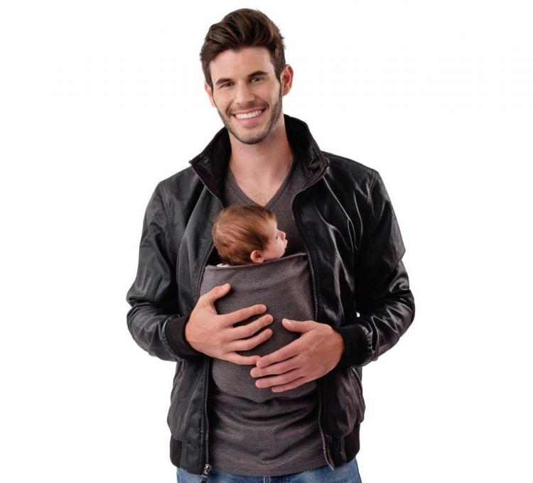 Lalabu Dad Shirt Has Giant Front Pocket For Holding Baby