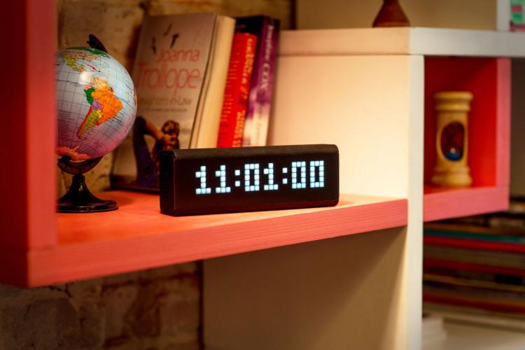 LaMetric Wi-fi Smart Clock News Ticker