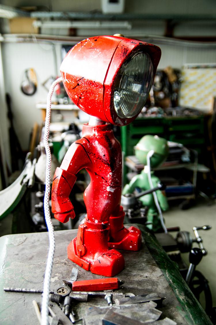 Lampster Vintage Robot Lamp - Controlled From Your Phone