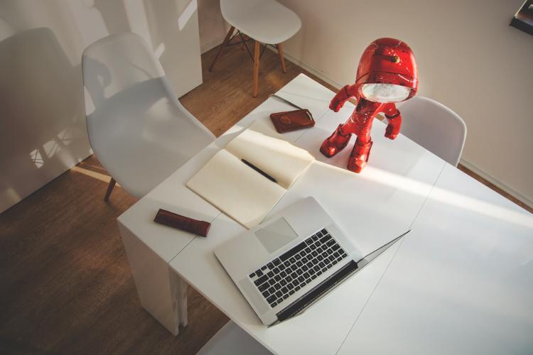 Lampster Vintage Robot Lamp - Controlled From Your Phone