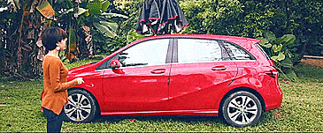 Lanmodo Car Umbrella - Automatic car umbrella protects against the sun, rain, hail, bird poop, and more