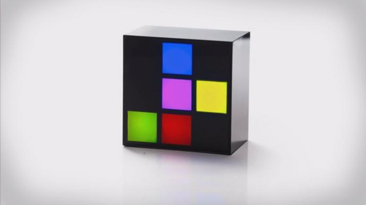 LEDmeKnow: A Notification LightBox For Your Phone