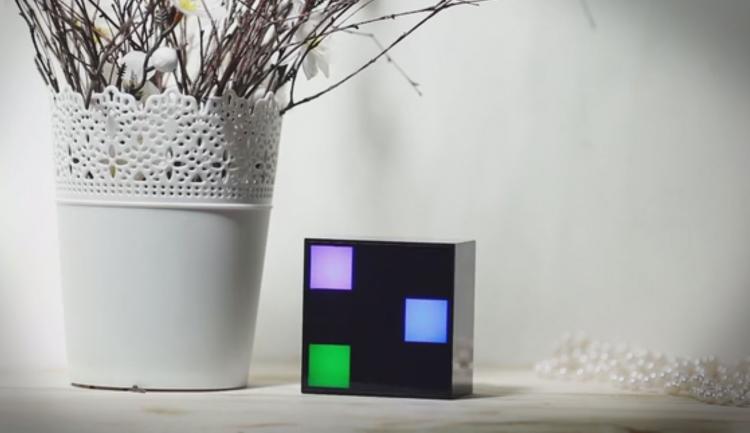 LEDmeKnow: A Notification LightBox For Your Phone