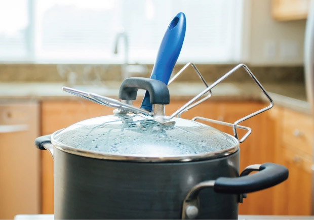 LidSitter Cooking Pot Lid Holder