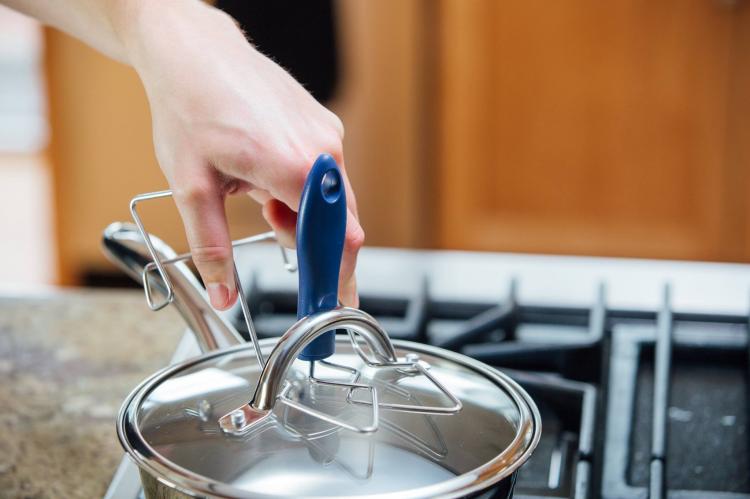 LidSitter Cooking Pot Lid Holder