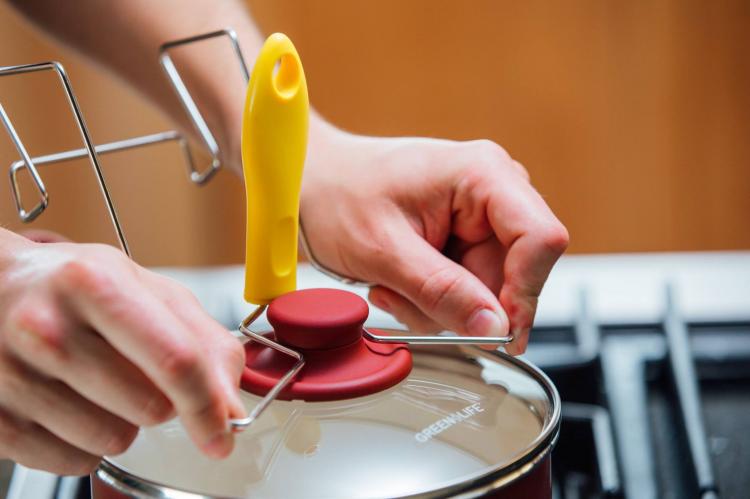 LidSitter Cooking Pot Lid Holder