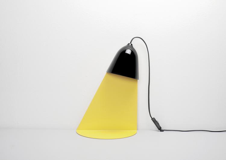 Light Shelf - Lamp With A Built-In Shelf