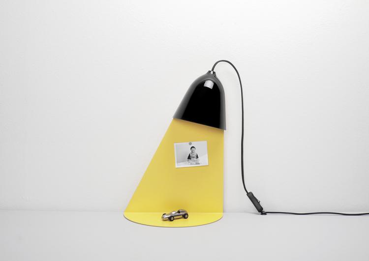 Light Shelf - Lamp With A Built-In Shelf