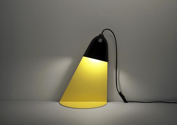 Light Shelf - Lamp With A Built-In Shelf