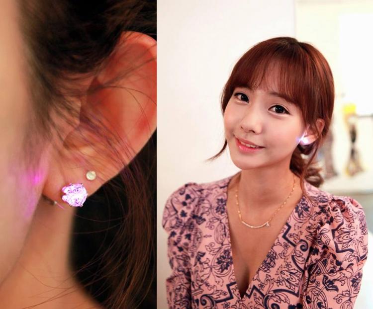Light-Up LED Earrings - Night-ice illuminated earrings