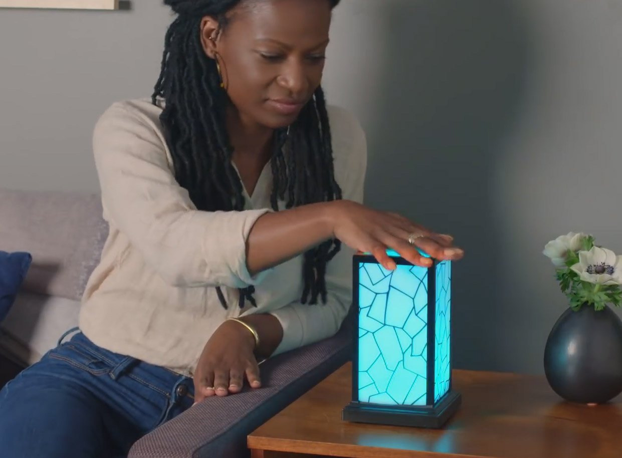 Long Distance Friendship Lamps Sync Colors