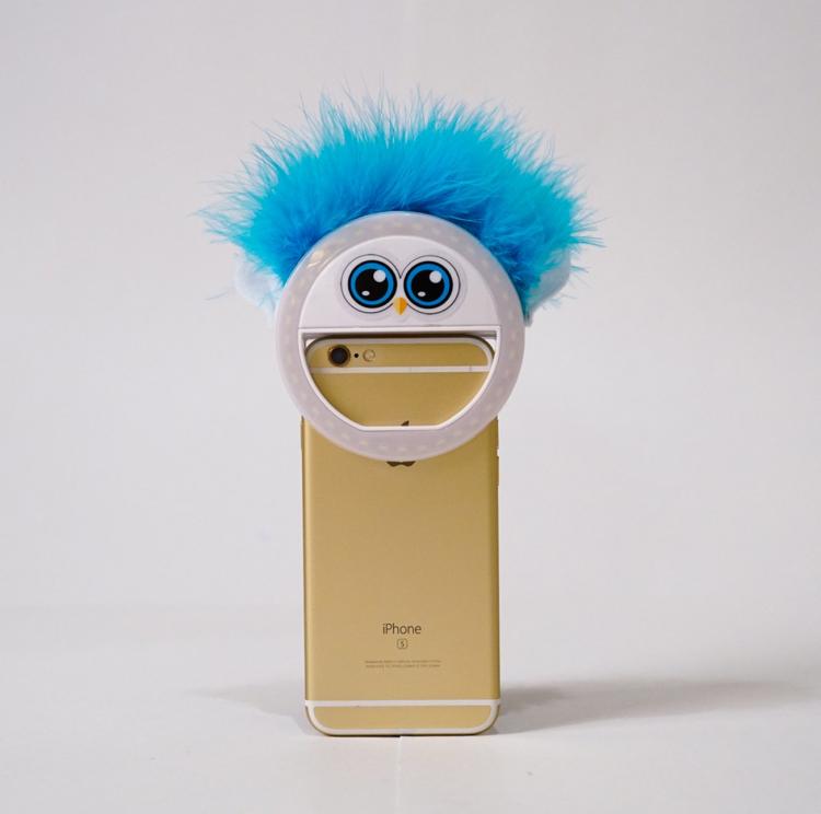 LookAtMommy Smart Phone Toy Attachmnent gets kids to look at camera - Perfect pictures of children with light-up smart phone toy