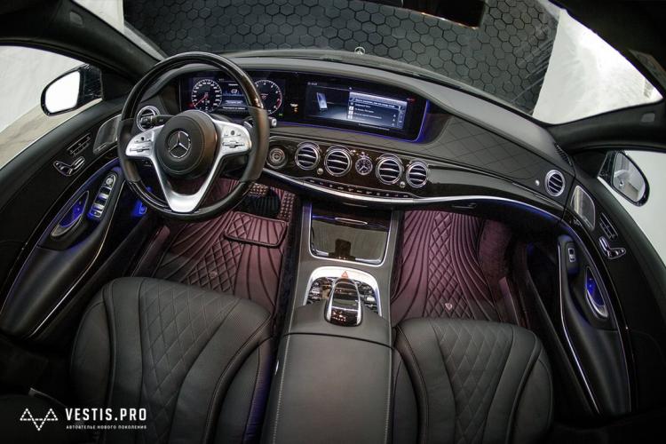 Diamond-Stitched Luxury Leather Custom Car Mats - premium stitching custom car floor mats