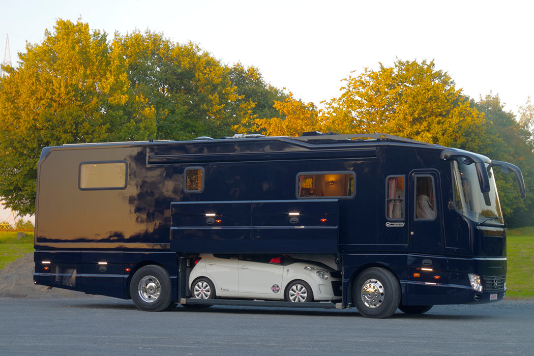 $1.7 Million Luxury Motorhome has Its Own Garage To Hold a Car - Volkner Mobil Performance S Luxury RV