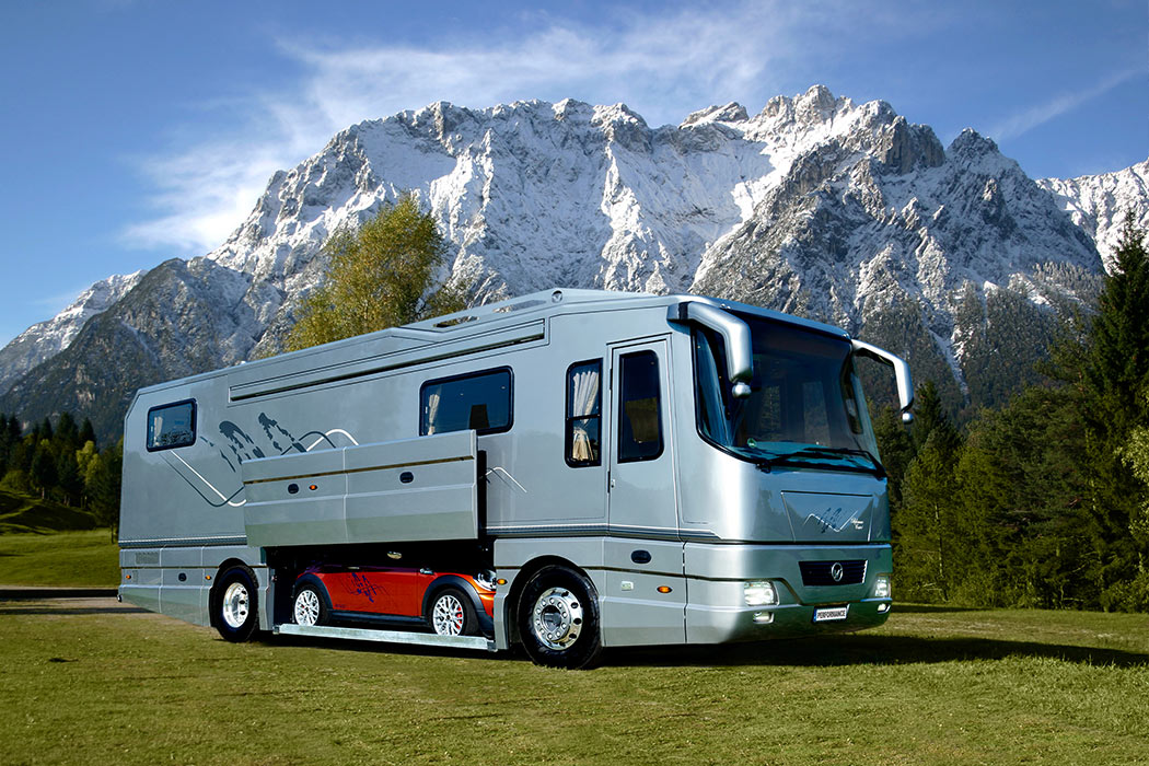 $1.7 Million Luxury Motorhome has Its Own Garage To Hold a Car - Volkner Mobil Performance S Luxury RV