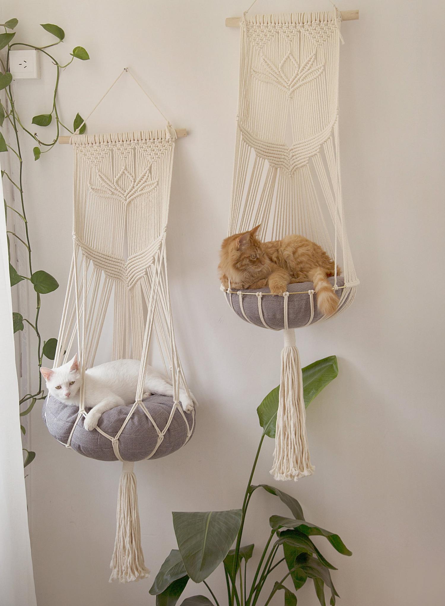 Hanging Cat Hammock - Swinging Macrame cat bed