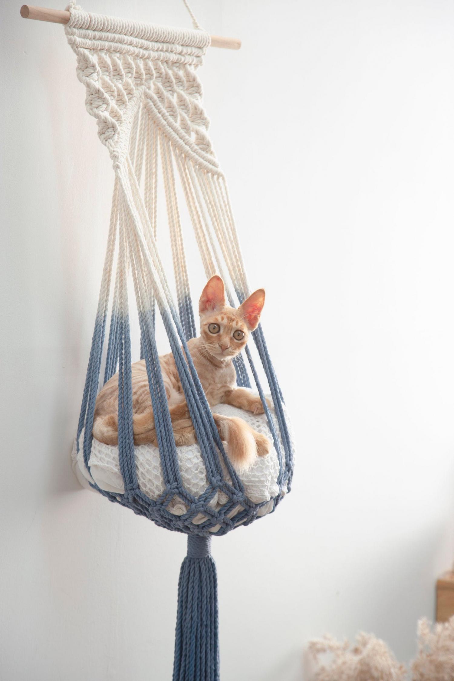 Hanging Cat Hammock - Swinging Macrame cat bed