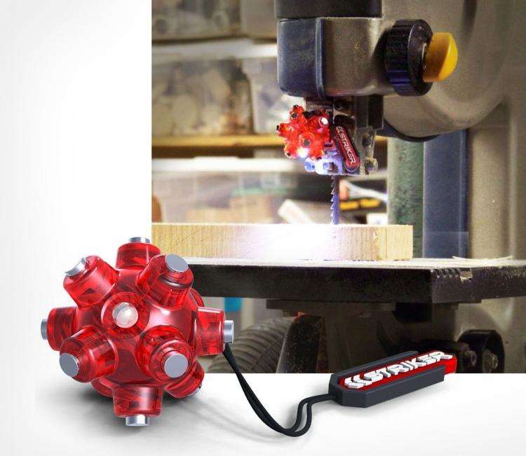 Striker Magnetic Flashlight Mine