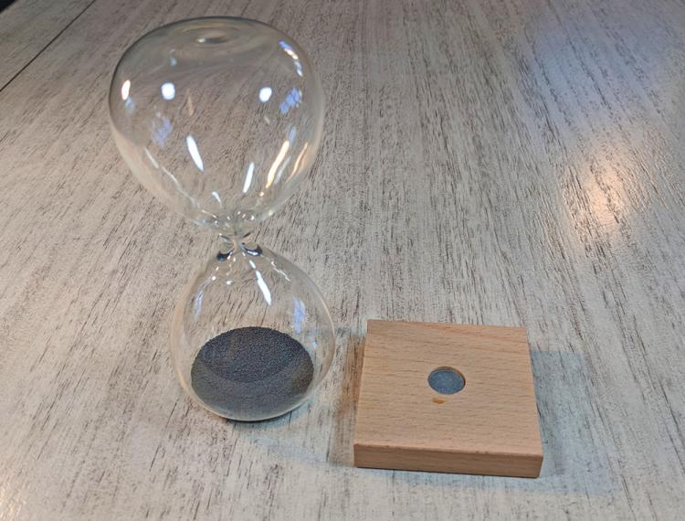 Magnetic Sand Hourglass Timer - Magnet Sand Timer