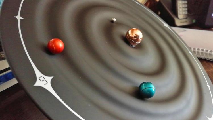 Magnetic Solar System Clock Uses Rotating Planets To Tell Time - Galaxy Magnetic Clock