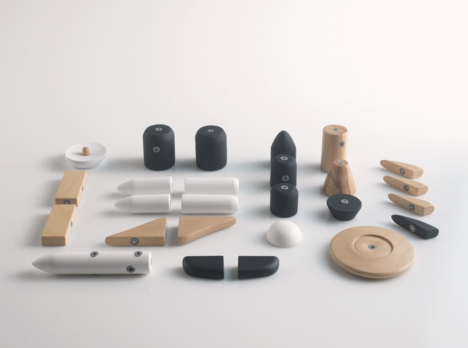 Cosmos Toys - Magnetic Wooden Spaceship Building Blocks