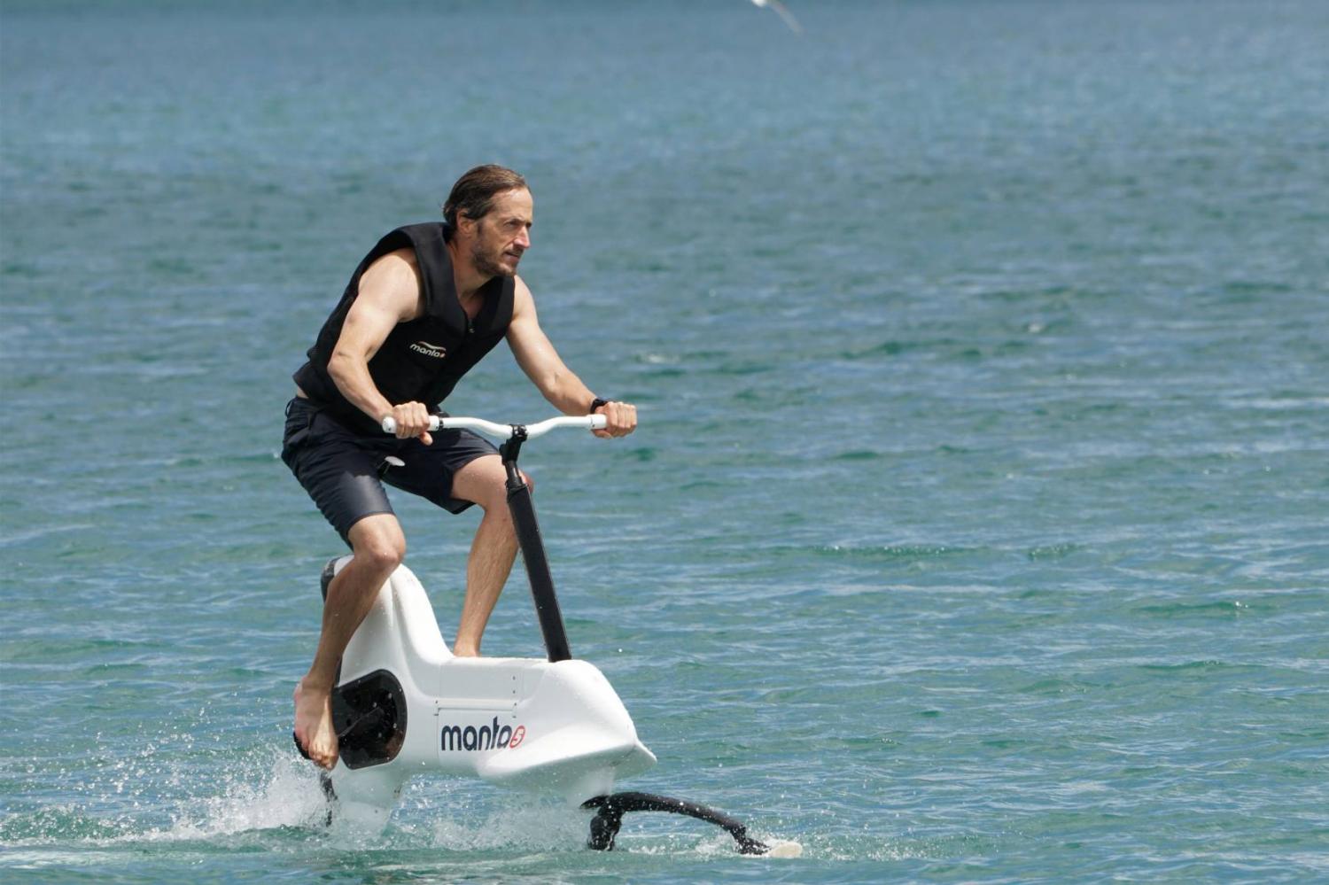 Mantra5 HYDROFOILER XE-1 Water Bicycle E-bike