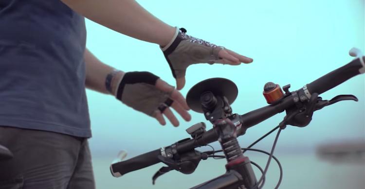 Mars Levitating Bluetooth Speaker