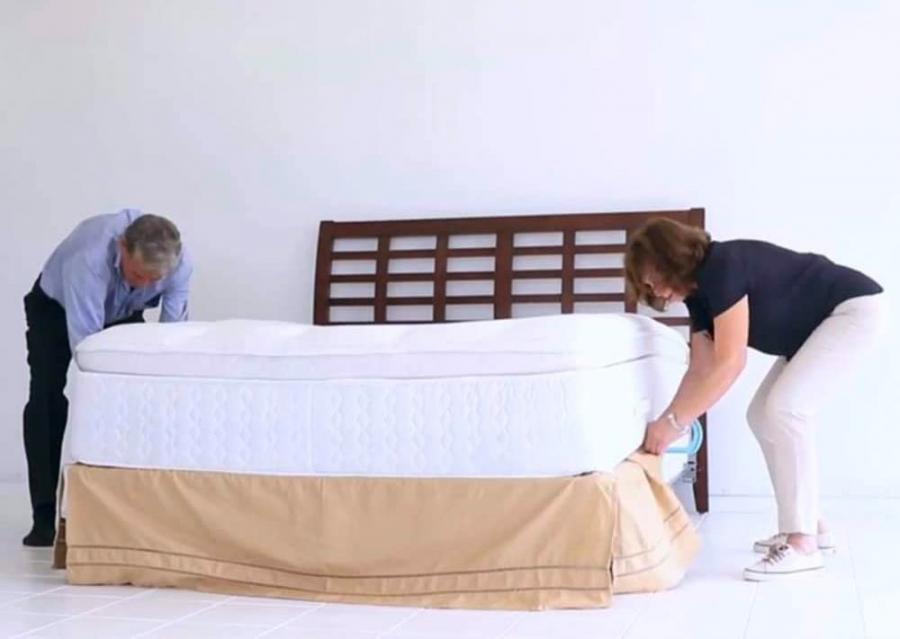 Bed MadeEZ Bed mattress lifting tool help make bed and install bed skirts