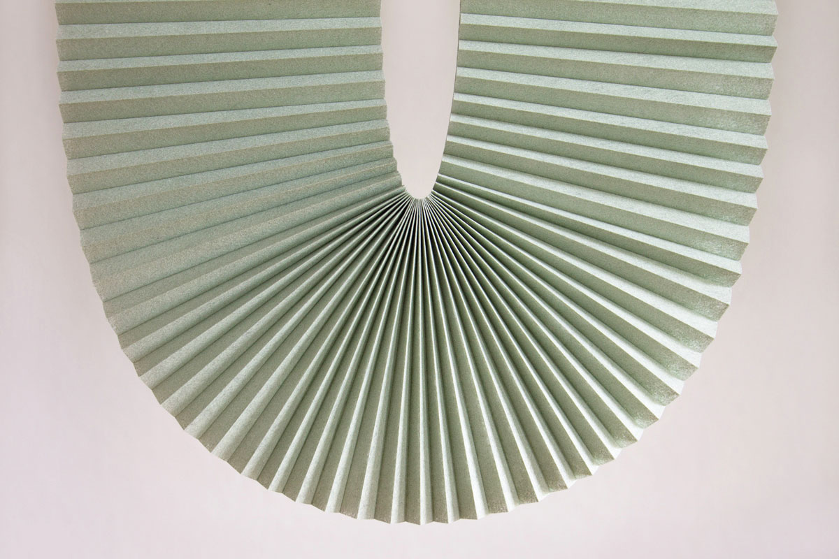 Adjustable honeycomb lamp