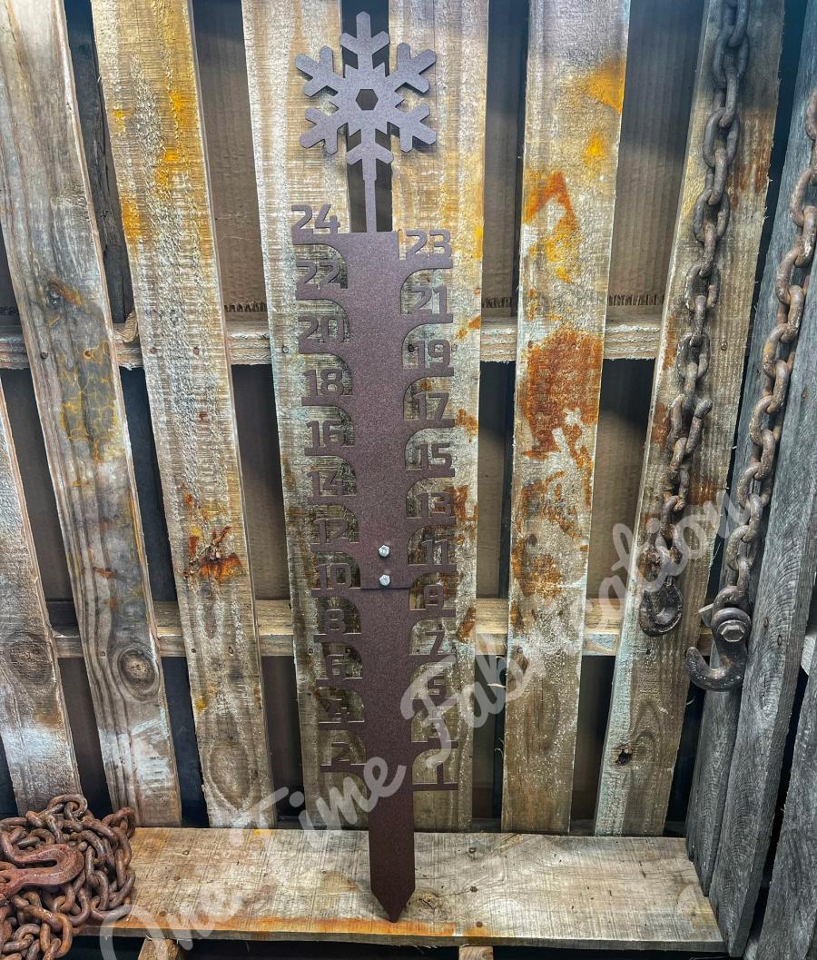 Giant Winter Themed Metal Snow Gauges