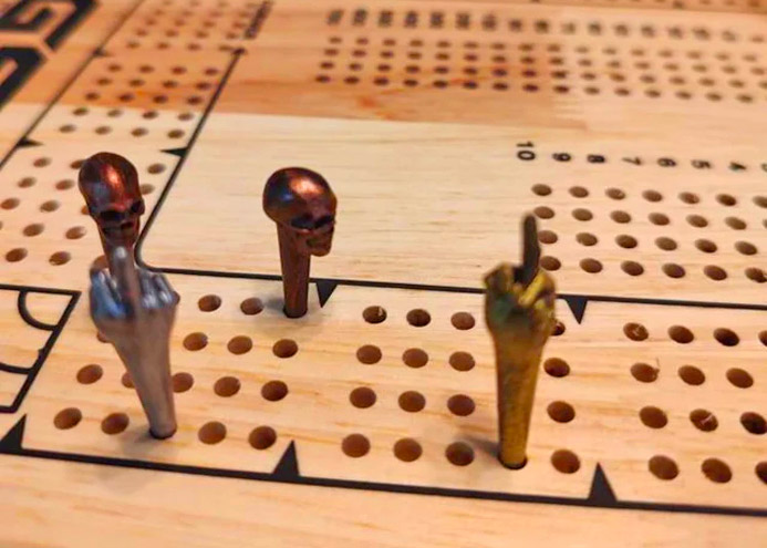 Middler Finger Cribbage Pegs