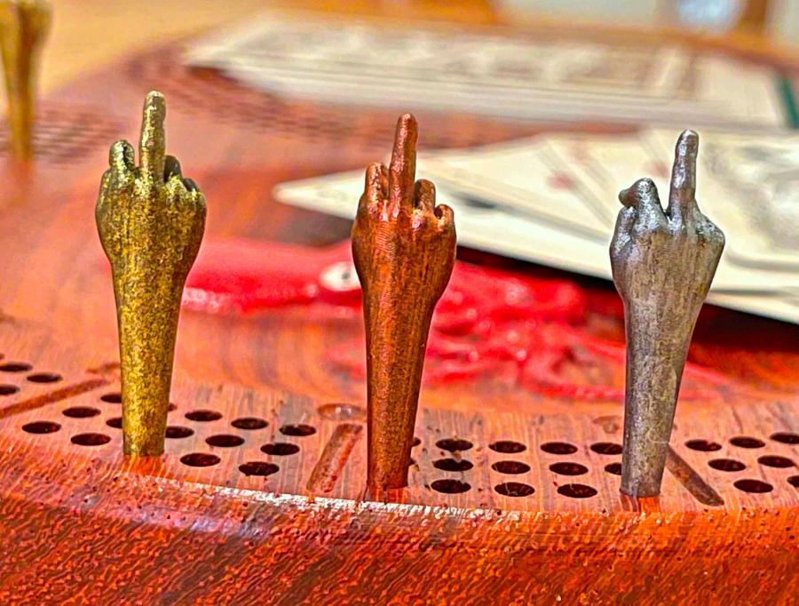 Middler Finger Cribbage Pegs