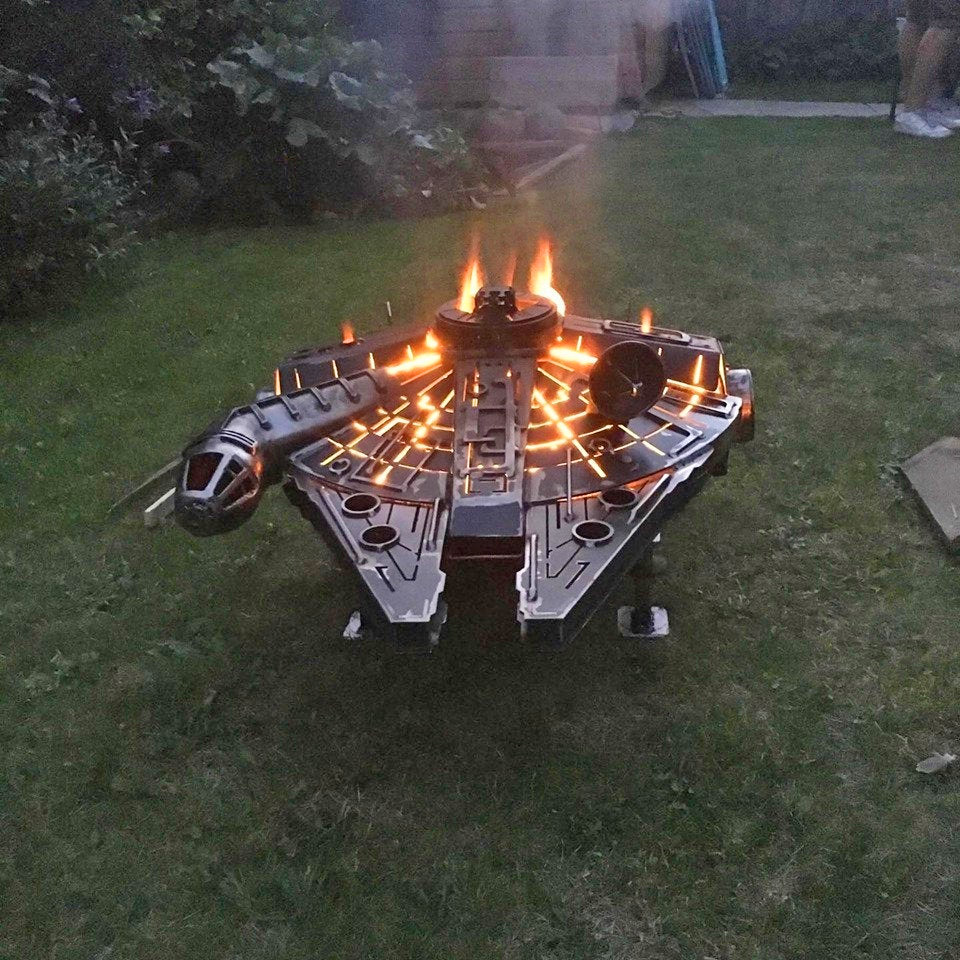 Millennium Falcon Fire Pit - Star Wars Metal Wood Burner Stove