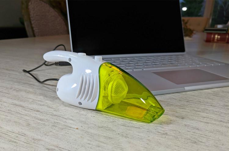 Mini Desk Vacuum - World's Smallest Desk Vacuum - Tiny keyboard vacuum