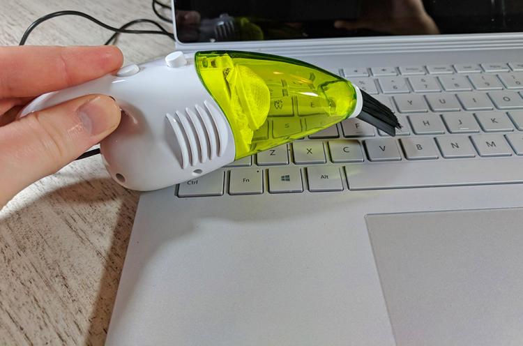 Mini Desk Vacuum - World's Smallest Desk Vacuum - Tiny keyboard vacuum