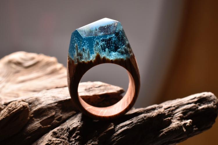 Beautiful Rings With Mini Landscapes Encapsulated In Resin