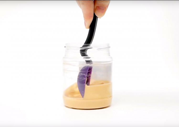 Dreamfarms Mini Supoon - Tiny Nutella Scraping Spoon Spatula