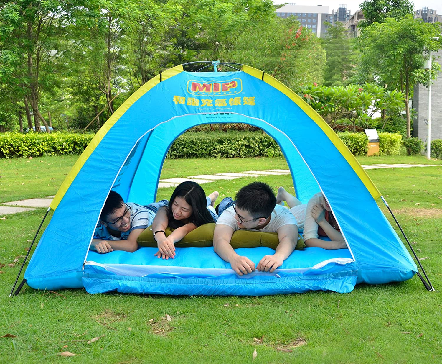 Inflatable Floating Tent - Floating water tent for the lake