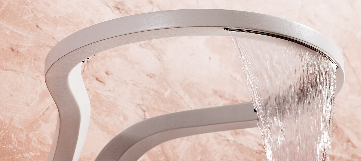 Modern shower head design - GRAFF Contemporary Bathroom Designs unique rain shower or waterfall shower head